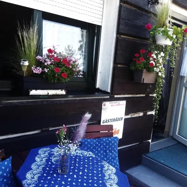 DAS LANDHAUS KLAMBAUER - APARTMENTHAUS Prämiumpartnerbetrieb St MartinsTherme, ξενοδοχείο σε Frauenkirchen