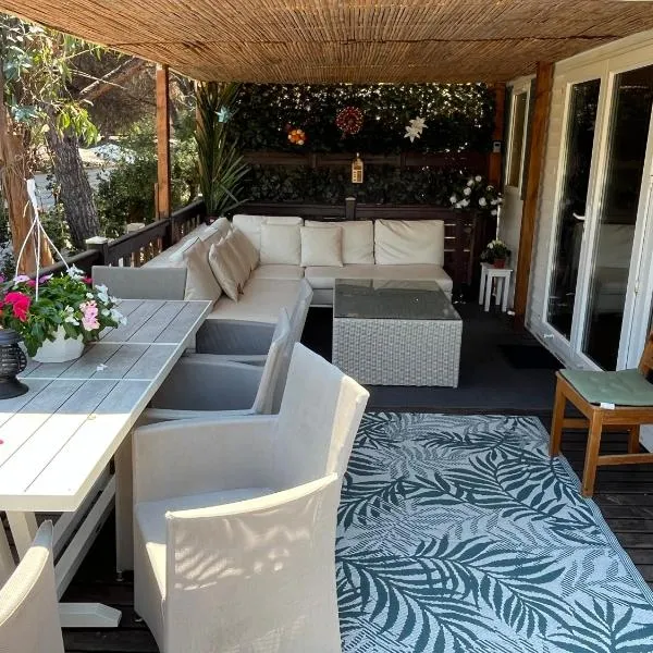 Bungalow vue mer Pampelonne St-Tropez: Saint-Tropez'de bir otel