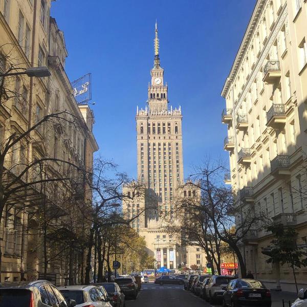 Super Central flat with balcony and view of the Palace -50m from MARRIOTT Hotel, Varšava