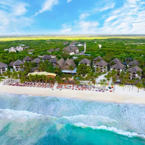 Mia Tulum Beachfront Resort - Ocean View Suites and Beach Club, hotel in Tulum