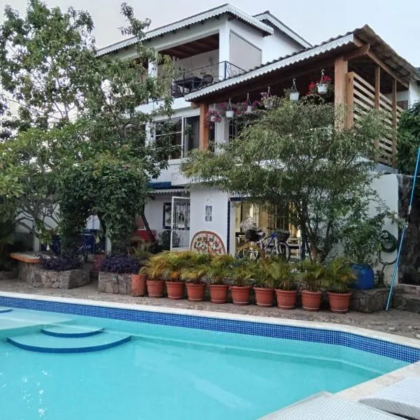 Doña Mayra Aparta Hotel, hotel v destinaci Las Terrenas