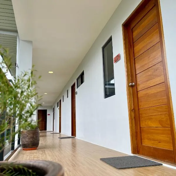 The Grounds Hotel, hotel em San Jose del Monte