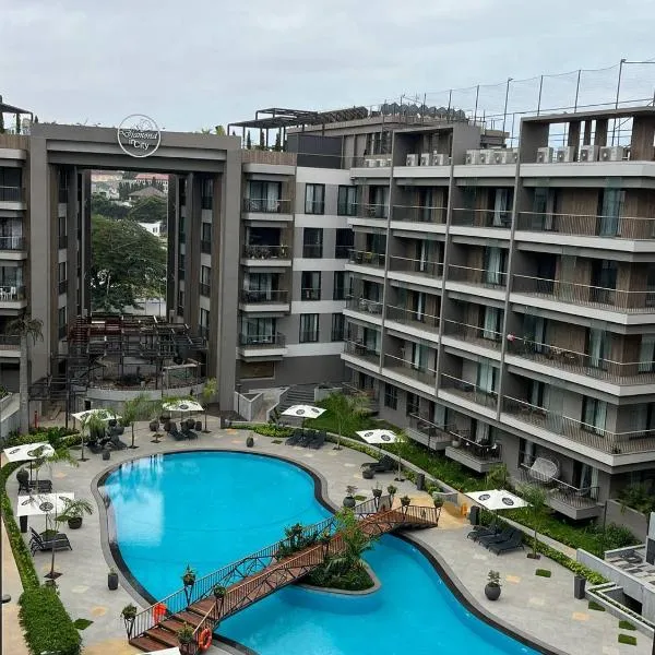 The Diamond In City Luxury Suites By ZENORA Living, hotell i Accra