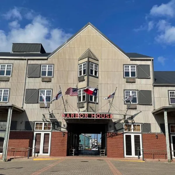 Harbor House Hotel and Marina at Pier 21, hotel i Galveston