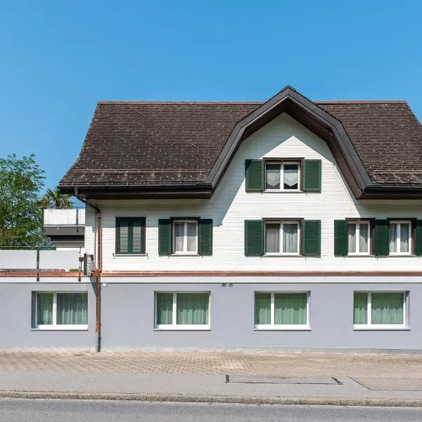 Gästehaus Hirschen、Schänisのホテル