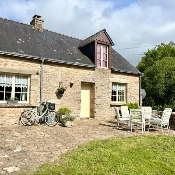 La sapinière 4, hotel v destinaci Plouray