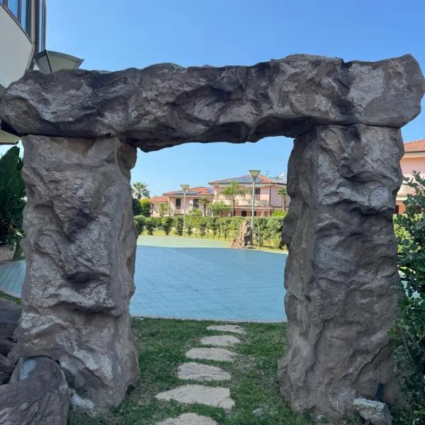 Syfar Palace Hotel，阿奎多爾奇的飯店