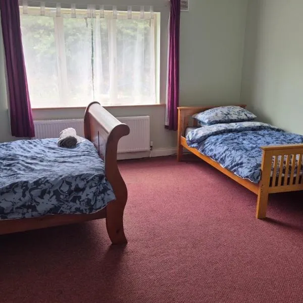 Glenbarrow Lodge, hotel v destinaci Rosenallis