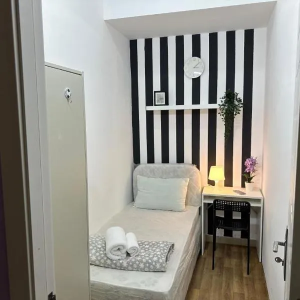 Simple Stay Partition Room In Barsha heights Tecom，位于迪拜的酒店