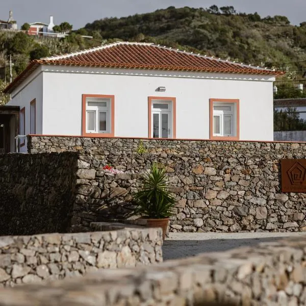 AZORINSITU - Casas da Ribeira, hotel din Vila do Porto