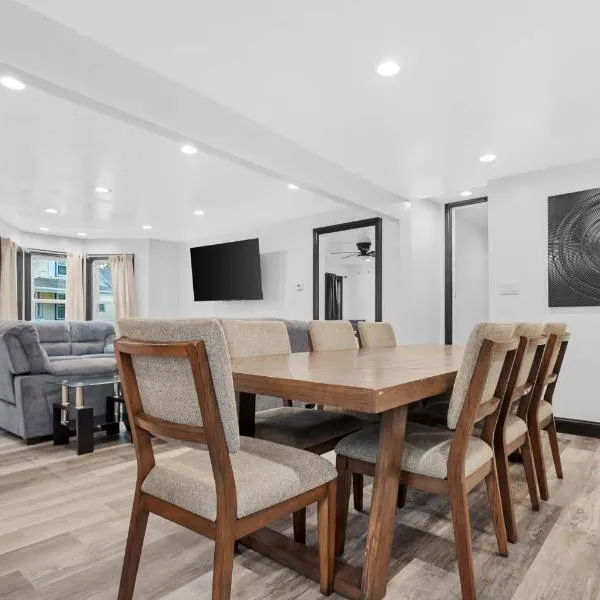 6BR Homes Perfect for Large Groups & Families Near Niagara Falls Attractions, hotell sihtkohas Niagara Falls