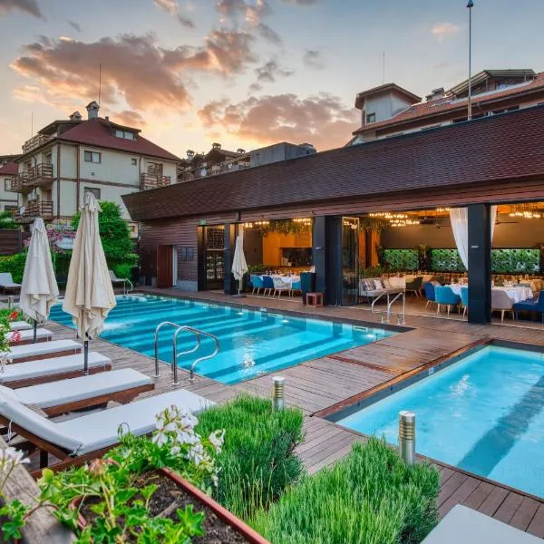 Lucky Bansko Aparthotel SPA & Relax, hotel in Bansko