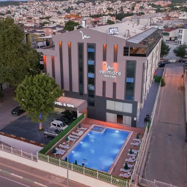 Velmore Hotel & Spa, hotel v destinaci Kestel