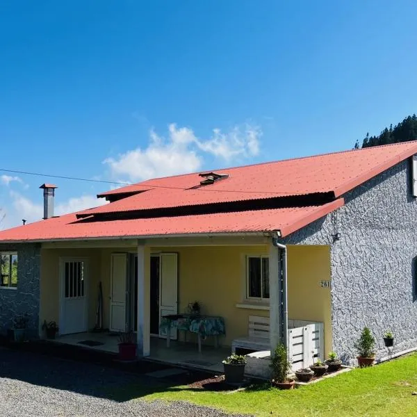 Gîte Hydrangea 974, hotel v destinaci La Plaine des Cafres