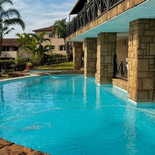 The olive stay at Edwardian unit F7, hotel in Port Edward