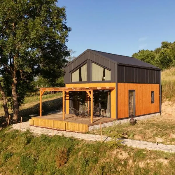 Varadeo Hill Resort, Hotel in Şuncuiuş