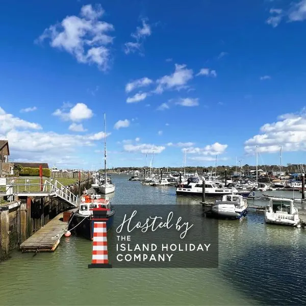 North Quay - Pet friendly Luxury Townhouse overlooking Bembridge Harbour, hotel en Saint Helens