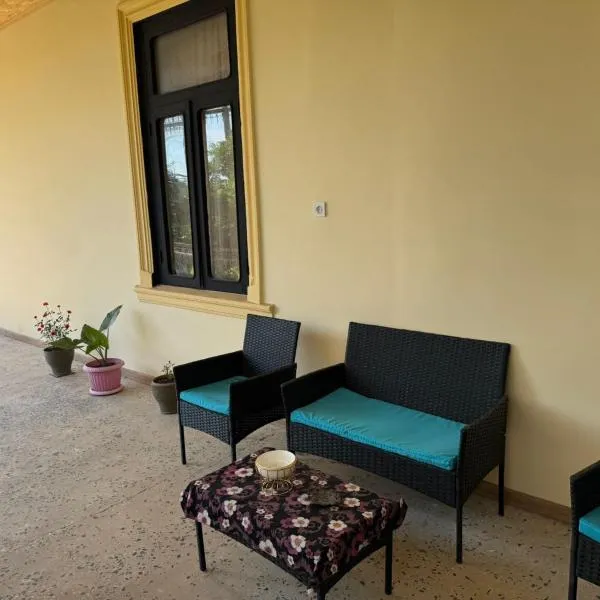 Hotel DADU, hôtel à Samtredia