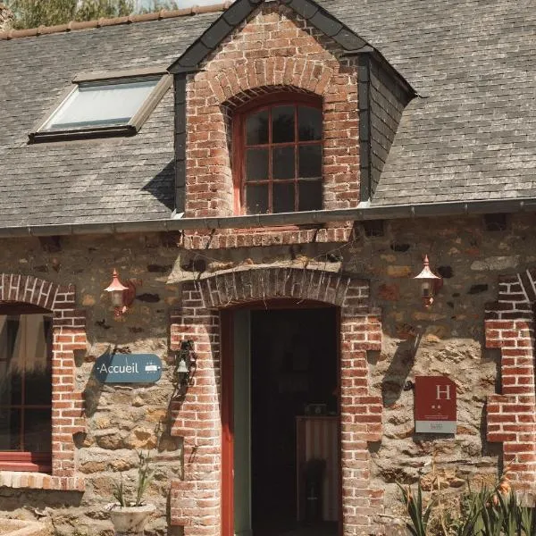 Hôtel Les Voisins Beaucemaine, hotel a Ploufragan