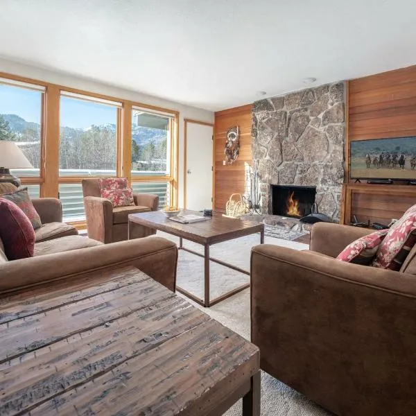 RMR: Wheatgrass 2212 Condo in The AspensWilsonWY、ウィルソンのホテル