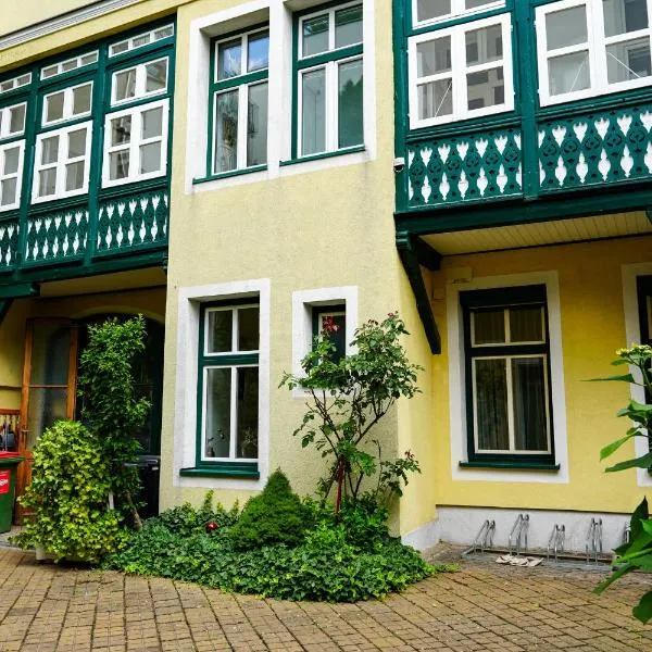 Heritage Apartments in Historical Musician Residence of Josef Klein, hotel in Vienna