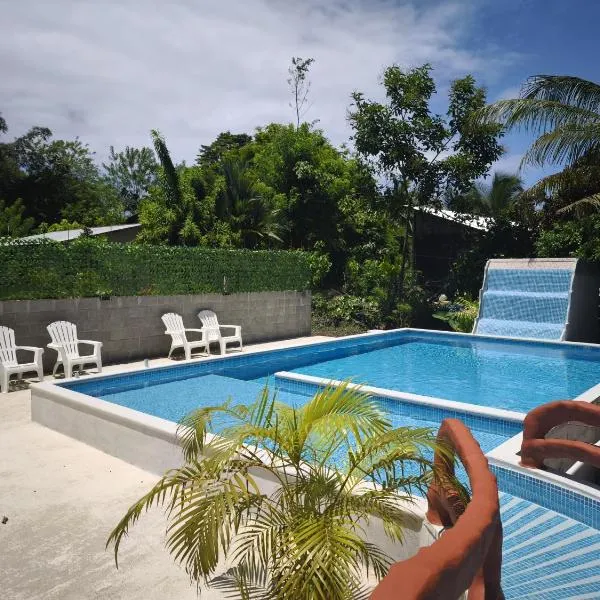 Cabañas Daneysha, hotel en Tortuguero