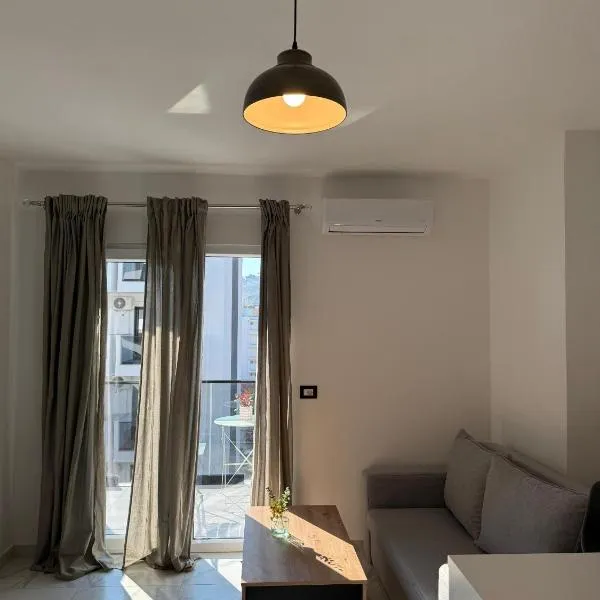 Shengjin Apartment on the beach, ξενοδοχείο σε Shëngjin