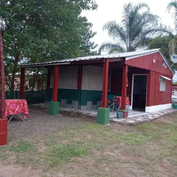 Cabañas del Valle JONIVA, viešbutis mieste Termas de Rio Ondas