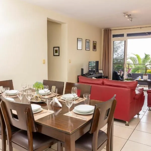 Luxury Modrn Apartment, w/amazing view, 3BR,Escalon,Exclus,Secur, hotel en San Salvador