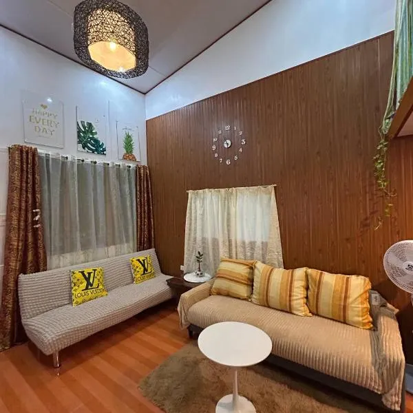 Cozy TinyHouse near SM City Daet smartlockdoor Alexa, hotel in Daet