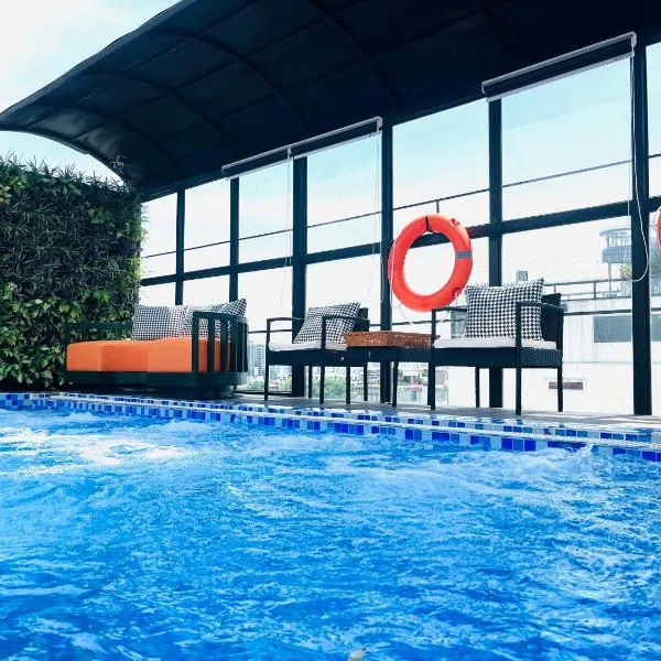 Shining Central Hotel & Spa, hotel di Hanoi