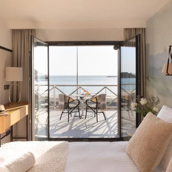 Hotel de la Plage, hotel v destinaci Erquy