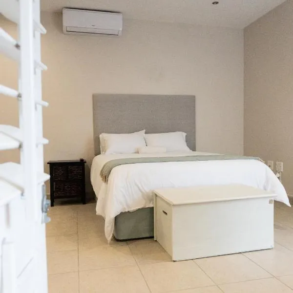 Megs Guesthouse, hotel in Ballito