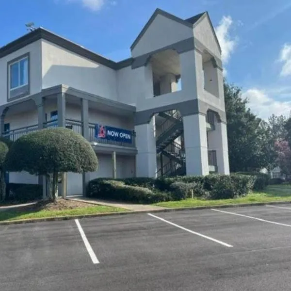 Studio 6 Suites Norcross, GA, hotel in Norcross