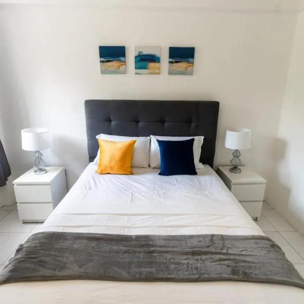 Sunny Luxuries - Union Terrace, hotel in Gros Islet