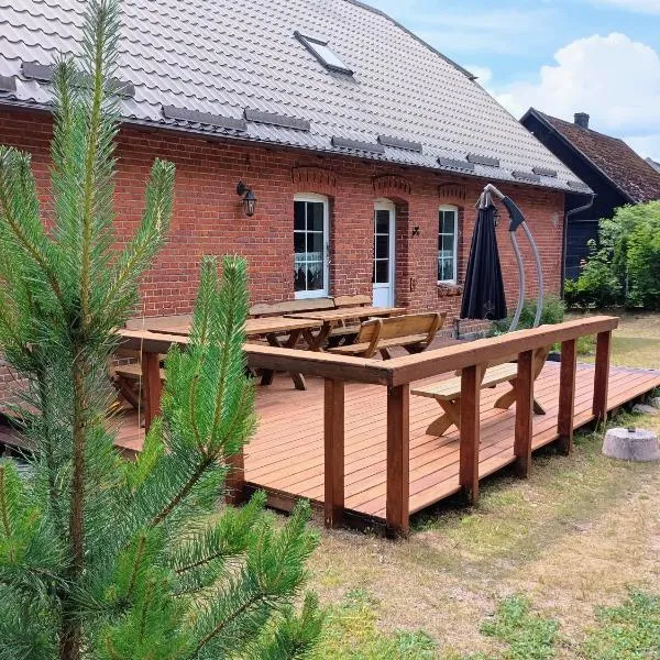 Dom przy lesie i jeziorze, hotell sihtkohas Piece