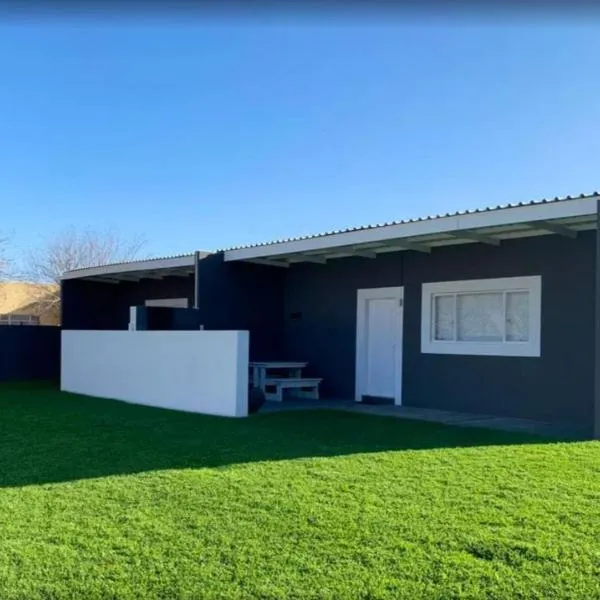 Noordoewer Self Catering Chalets，位于Noordoewer的酒店