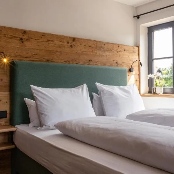 Hotel und Landgasthof Zachschuster, hotel v destinaci Gaißach