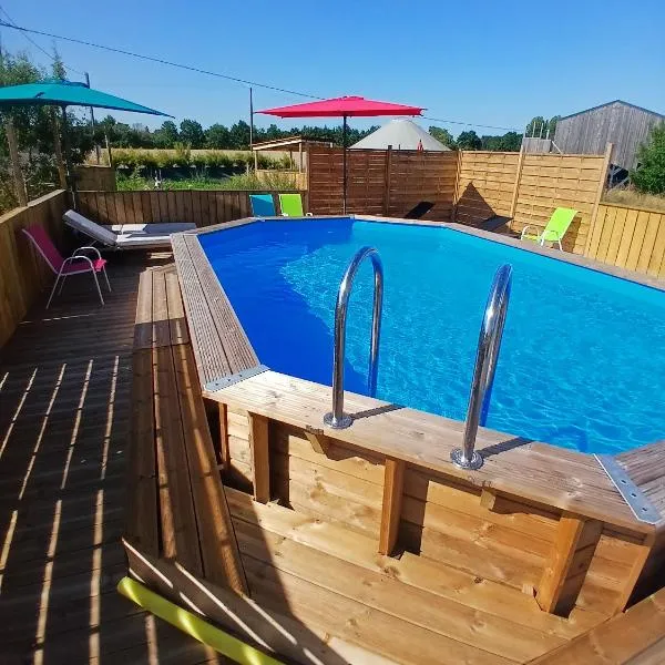 CHALET CINEMA - Climatisé- Les Belles Ouvrières, hotel v destinaci Clermont-Créans