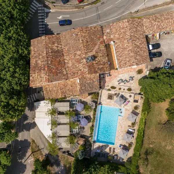 ホテル ラ ボンヌ オーベルジュ（Hôtel La Bonne Auberge）、ムスティエ・サント・マリーのホテル