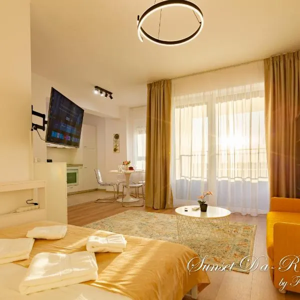 Sunset Da-Ra Studio DeLuxe, PLUS FREE parking - by FullViewTour, ξενοδοχείο στην Τιμισοάρα