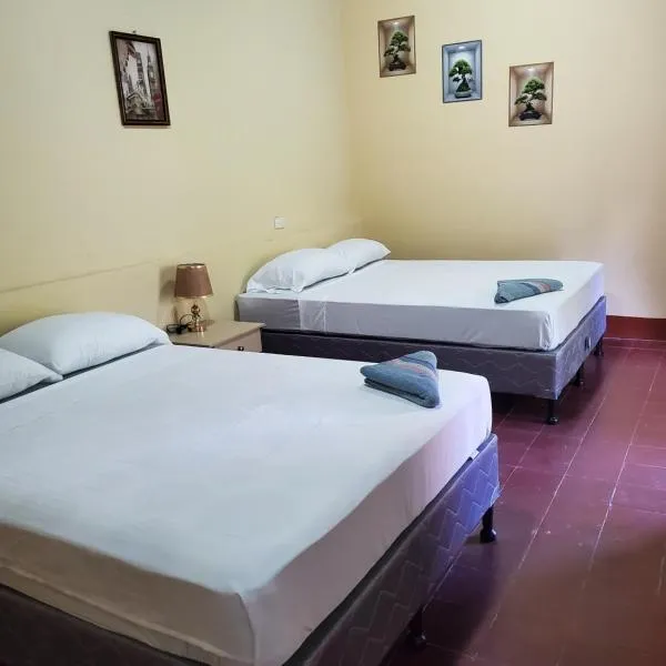 El Sol Hostel, hotel in León