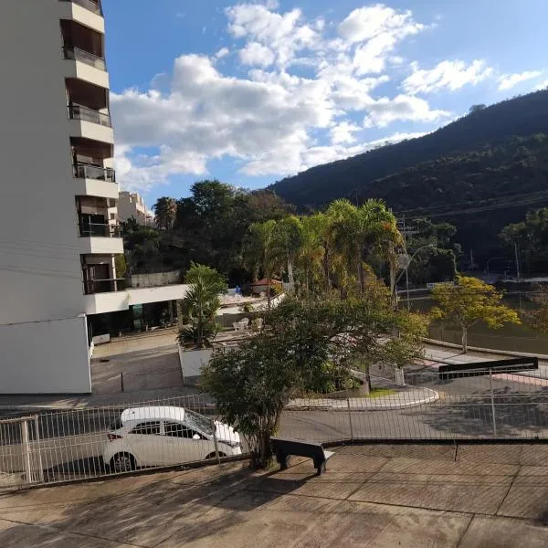 Apartamento da mel, hotel in Águas de Lindóia