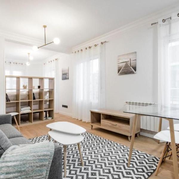 AH-Apartamentos de Diseño en Madrid Río, Madrid
