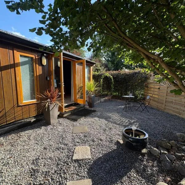 The Cabin At The Lodge, ξενοδοχείο σε Naas