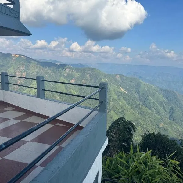 cliffside Homestay cherrapunji, отель в городе Черапунджи