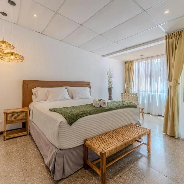 Casa Lúmina - Hotel Boutique y Spa, San Benito, hotel in San Salvador