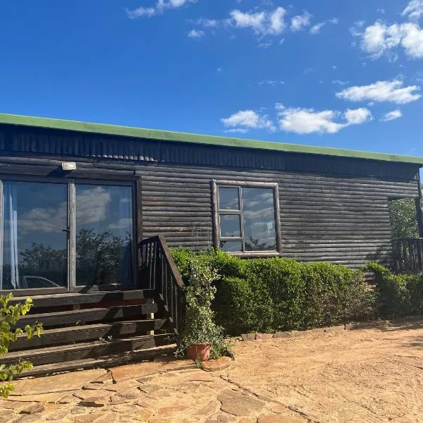 Porcupine Cabin, hotel in Palapye