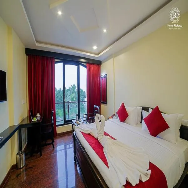 RivieraaHotel, ξενοδοχείο σε Ποντισερί