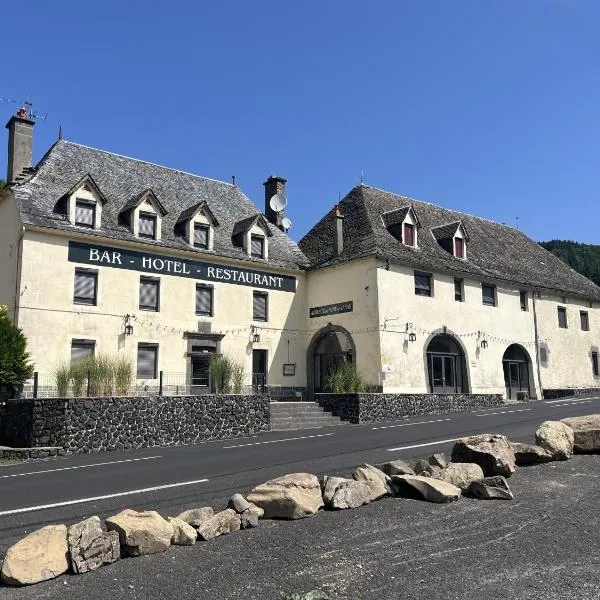 Gîte-Auberge du Pont de Lanau, hotel in Neuvéglise